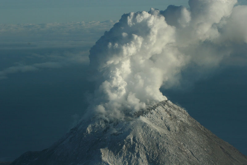 Augustine Volcano on January 24, 2006.