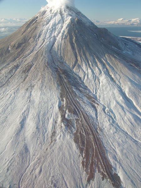 Image of SE flank leveed debris flow taken on 1/24/06 flir/maintenance flight.