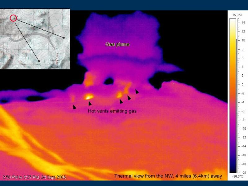 Thermal image of chain of vents at Fourpeaked summit from 6.4 km (4 miles) NNW of summit.  Black arrows on inset map show approximate field of view.