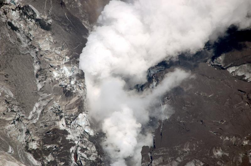 Steaming below the vent on Pavlof