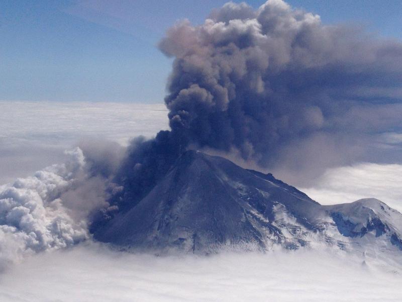 Pavlof eruption, May 18, 2013. Photo courtesy of Brandon Wilson.