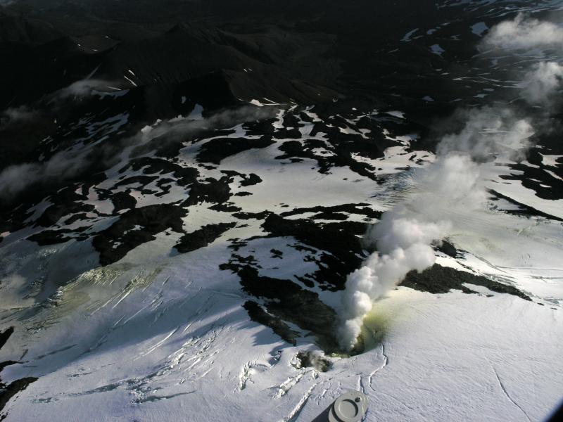 Chiginagak volcano, north flank fumaroles.