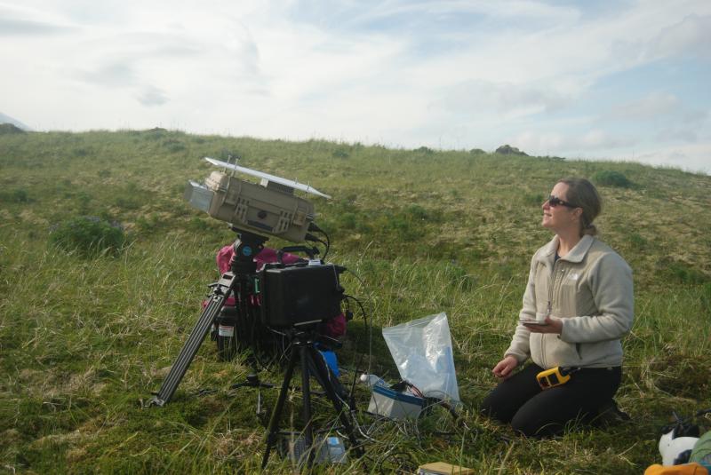 Cindy Werner (USGS) collects UV camera imagery to quantify sulfur dioxide emissions from Cleveland volcano.