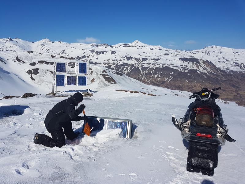 MREP station maintenance by Unalaska resident, Travis Swangel.  Station MREP is located on Unalaska Island and the site houses electronics for Makushin seismic stations and is the repeater site for Okmok data transmission.