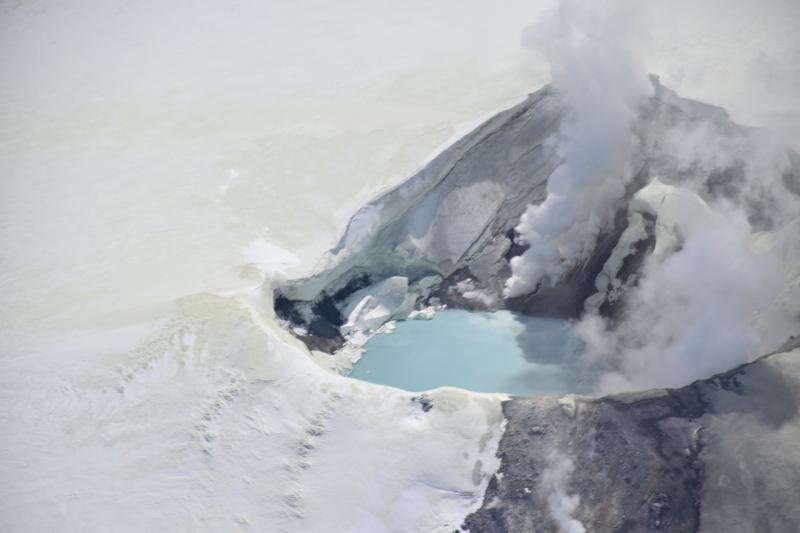 Oblique airphoto of Makushin Volcano fumaroles, taken June 12, 2018. Photo courtesy of Vlad Karpayev. 