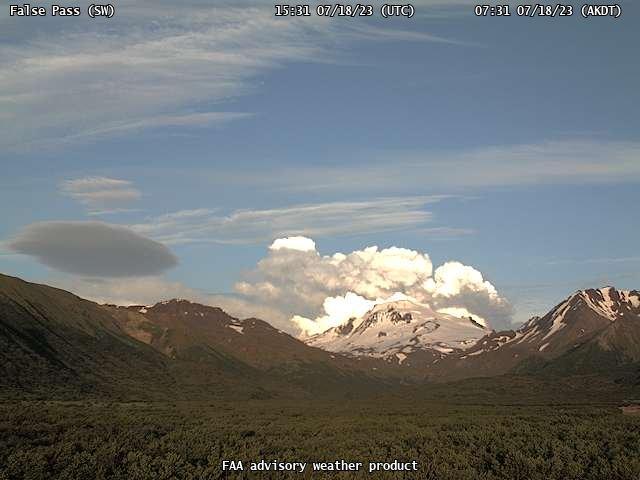 Still from the False Pass webcam showing Shishaldin Volcano. Eruptive plume is visible.