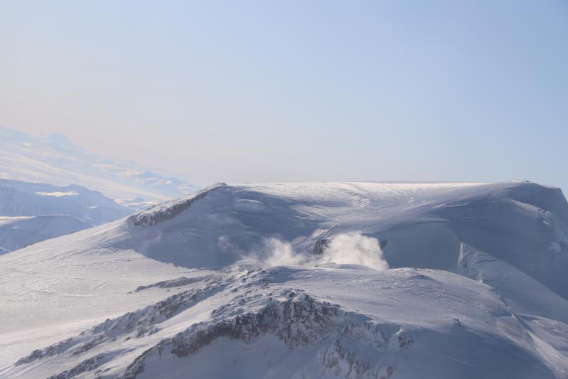 Summit crater and plume at Mageik.