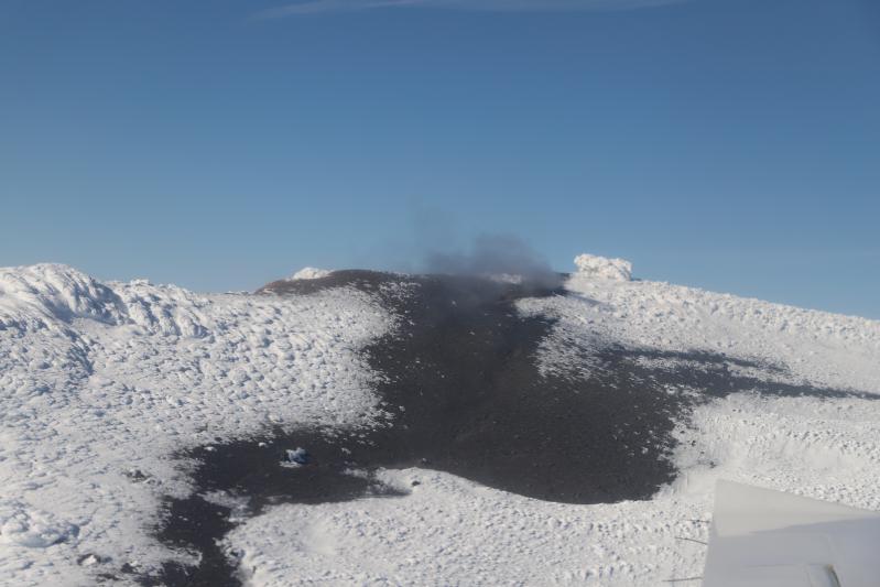 Fumaroles at Augustine summit.